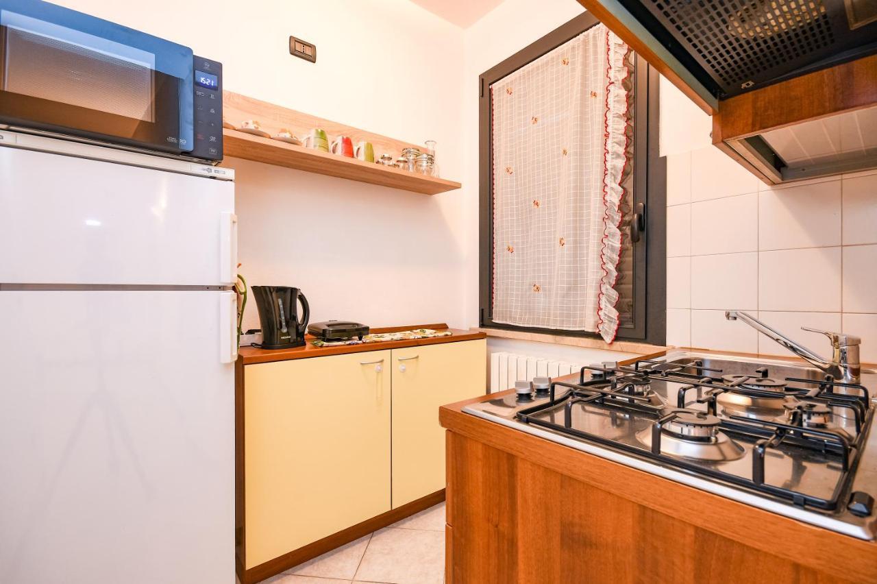 Desenzanoloft Yellow Apartment Desenzano del Garda Exterior foto