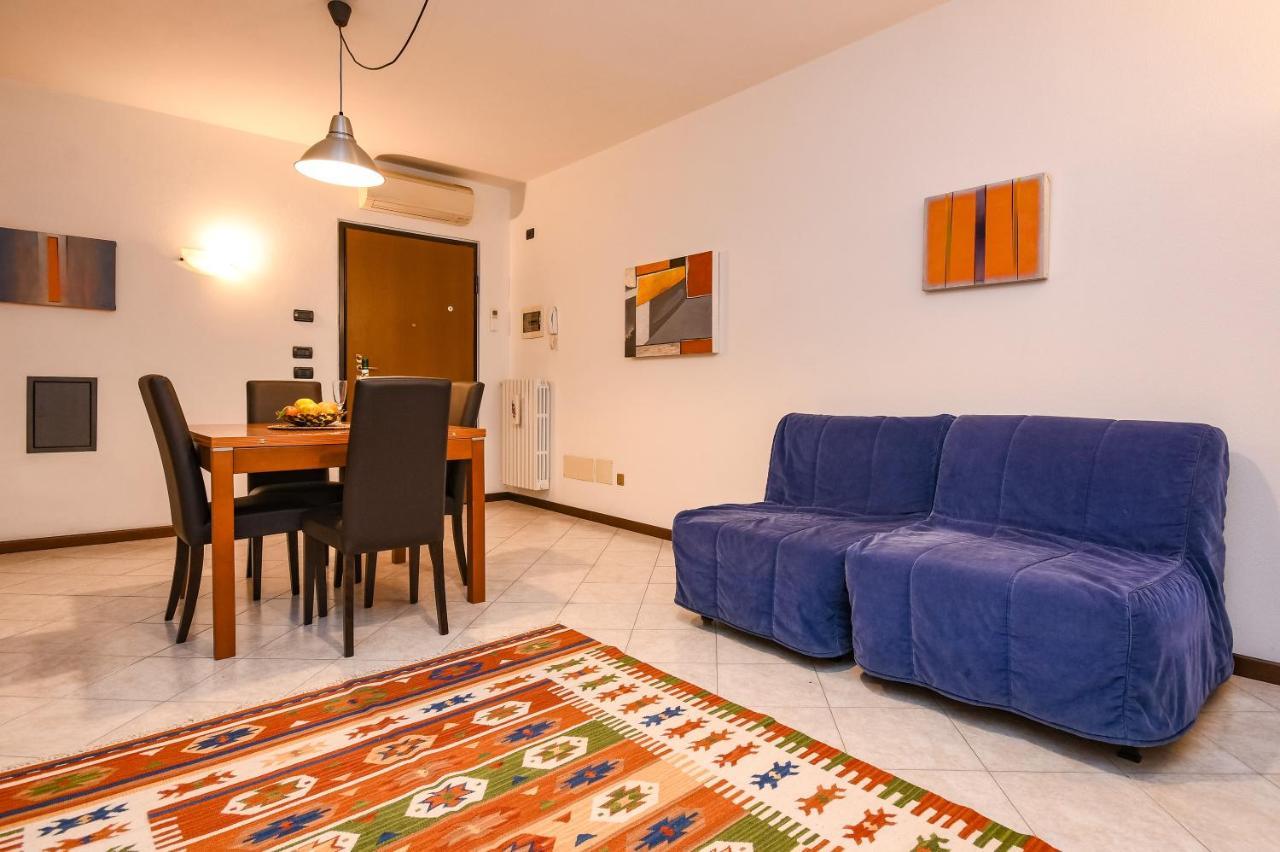 Desenzanoloft Yellow Apartment Desenzano del Garda Exterior foto